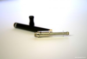 Le clearomizer Vision Nano utilise un système Bottom Coil où la résistance est située en bas du réservoir.