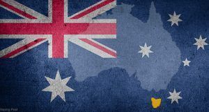 Drapeau australien avec carte de l'Australie en fond