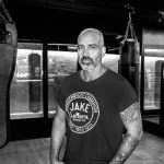 Un livre, une vape : “Avalanche Hôtel” de Niko Tackian (interview)