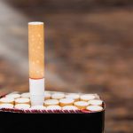 Tabac de contrebande : l’Etat protège-t-il la santé publique ou son portefeuille ?