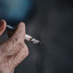 Selon l’OMS, le tabagisme mondial diminue. Pas un mot sur la vape