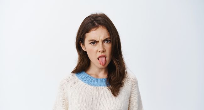 Pourquoi ma cigarette électronique me pique-t-elle la gorge ?