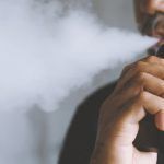 Étude : un risque de contamination « minuscule » via la vapeur de cigarette électronique