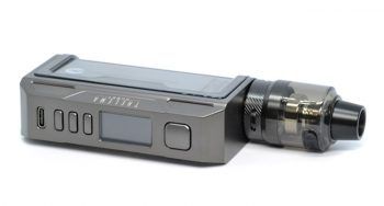 quand Lost Vape sort une box équipée d'un chipset maison, pour moins de la moitié de son prix habituel, notre intérêt s'éveille.