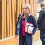 Élisabeth Borne, une vapoteuse à Matignon