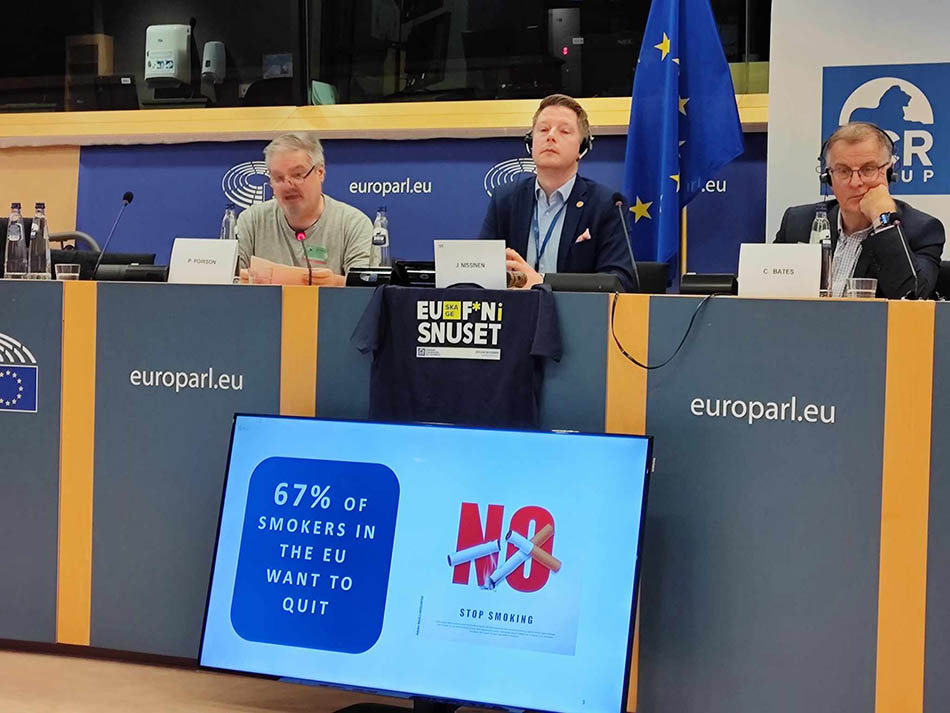 Philippe Poirson à la table ronde Harm reduction – the road to a smoke free Europe