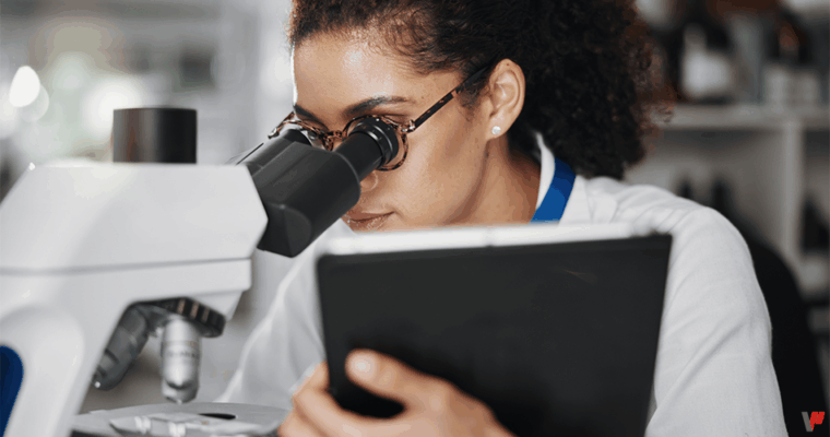 Illustration d’un scientifique regardant dans un microscope