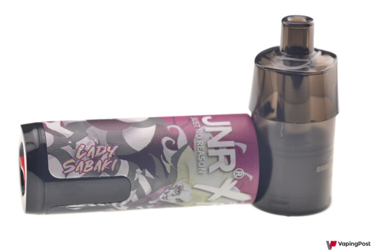 vapoteuse JNR et sa cartouche rechargeable